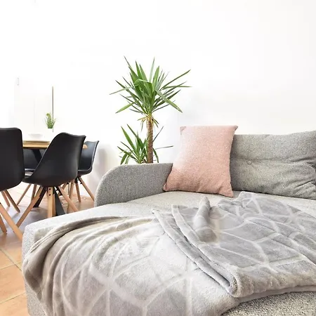 Apartamento Huge In Awesome Location With Parking *