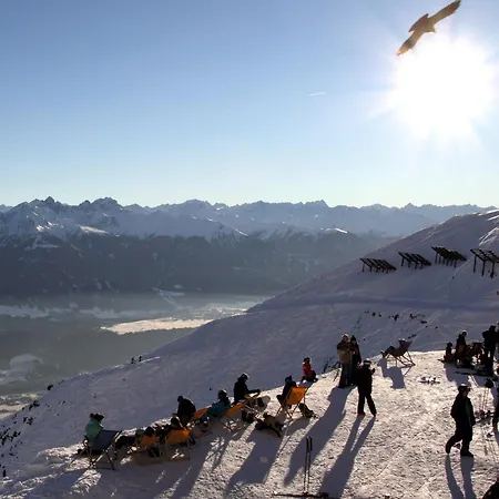 Huge In Awesome Location With Parking Апартаменты