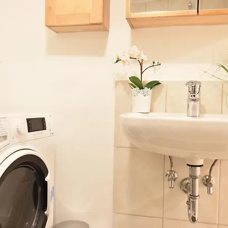 Apartman Huge In Awesome Location With Parking