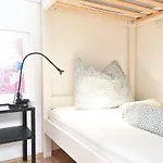 Huge In Awesome Location With Parking Apartmán